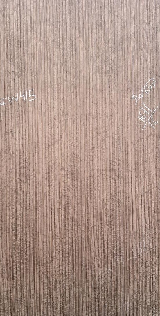 Propperly Embossed Veneer 01